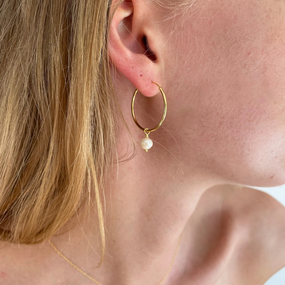 GOLD SMALL FRESHWATER PEARL DROP HOOP EARRINGS