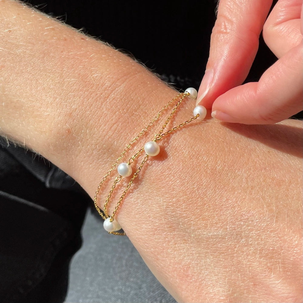 GOLD TRIPLE LAYERED FRESHWATER PEARL BRACELET