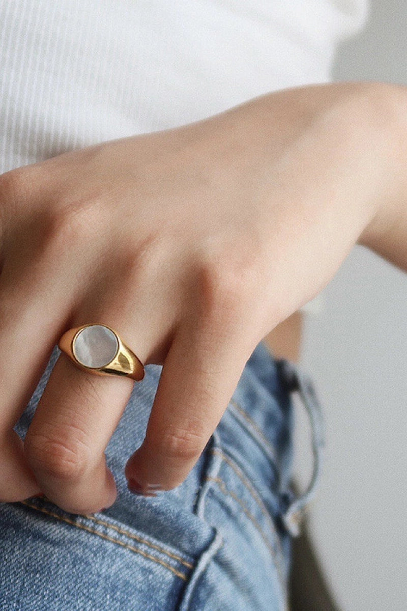 GOLD PEARL RING