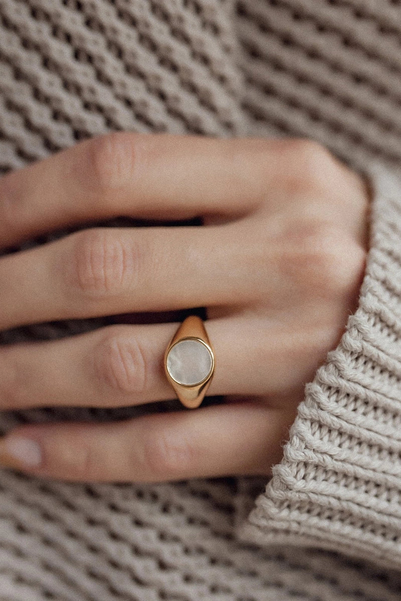 GOLD PEARL RING