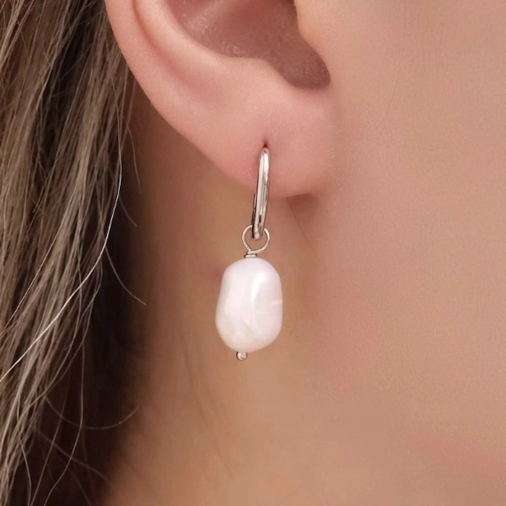 SILVER OVAL HOOP FRESHWATER PEARL DROP EARRINGS